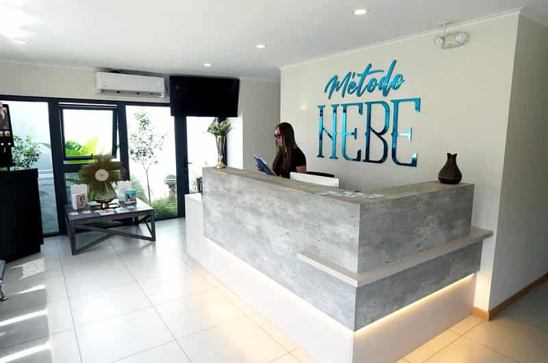 Clínica de rejuvenecimiento facial Protocolo Lumina Los Ángeles